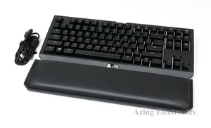 Razer BlackWidow TE Chroma V2 Keyboard Yellow Switches RZ03-02190800-R3M1 - Picture 1 of 6