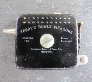 Vintage Terry's Bowls Measure Tape Black Metal Made in England Vintage - Picture 1 of 6
