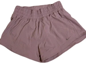 Nike One Shorts, Damen Gr. SM, Hellviolett, Dri-FIT Mid-Rise 3" Neu - Bild 1 von 11