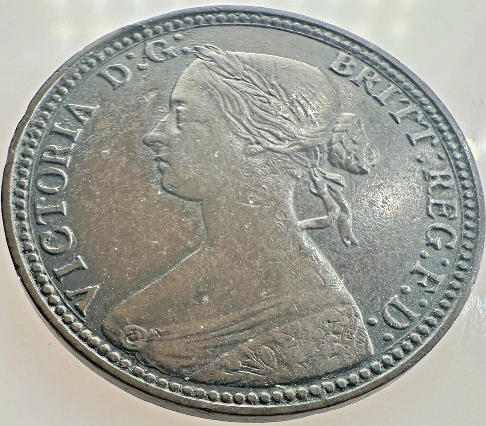 1860 Victoria Halfpenny – Borda frisada – 5 bagas – AU – Bom grau - Imagem 1 de 4