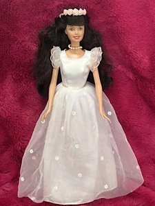MUÑECA BARBIE QUINCEAÑERA VINTAGE 2000 VESTIDO BLANCO MATE - Imagen 1 de 9