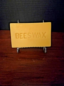 1lb block of Blossom Hill Nursery Beeswax - Photo 1 sur 4