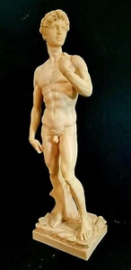 DETAILED SCULPTURE DEPICTING MICHELANGELO'S DAVID 15.5" TALL FROM ITALY. - Picture 1 of 5