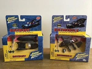 JOHNNY LIGHTNING 1:64 SCALE DIE CAST MODEL KITS DC COMICS BATMOBILE & BATBOAT - Picture 1 of 17
