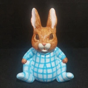 Ceramic Bunny Rabbit Baby Bank in Blue Pajamas 7" Tall Childs Whimsical - Imagen 1 de 19