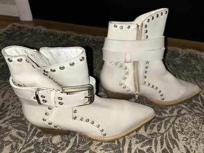 Free People Billy 女式铆钉皮革踝靴 40 码 — 第 1/4 张图片