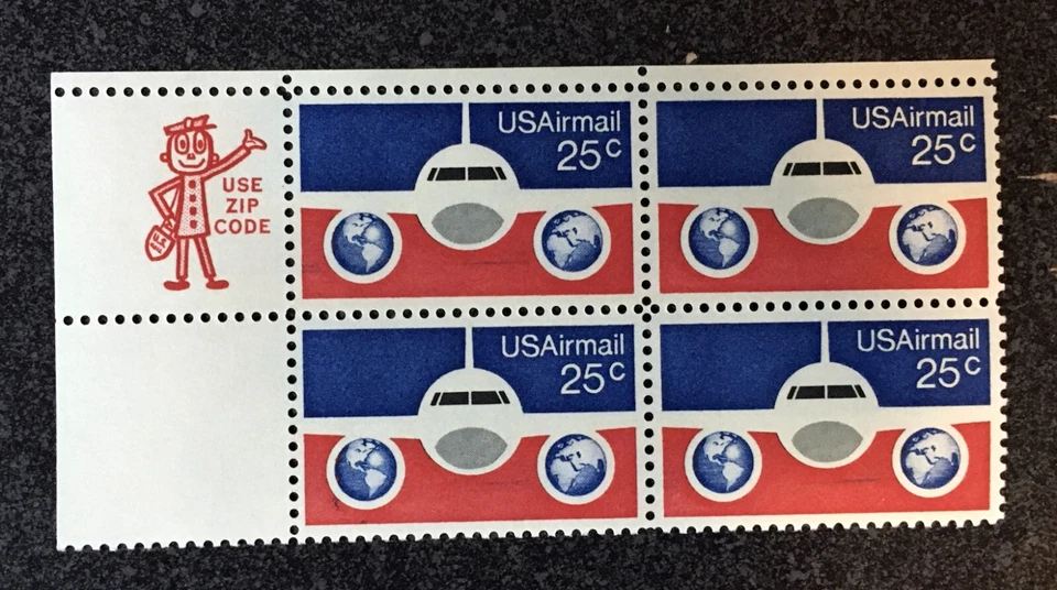 USA1976 #C89 25c Plane & Globe Airmail - Zip Code Block of 4  Mint airplane - Image 1 of 1
