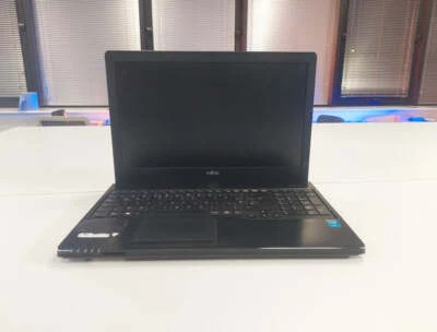 Fujitsu A555 15" Anti-Glare Display 8GB RAM 128GB SSD IntelCore i3 4thGen Laptop - Image 1 of 4