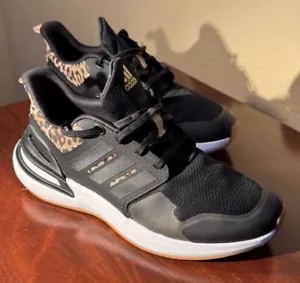 Adidas Alphabounce+ FZ6346 Mujer’s Zapatos para Correr Talla 4 Negro Estampado Leopardo - Imagen 1 de 8