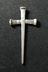 Large Rustic 3.5 inch Nail Cross Pendant - Picture 1 of 3