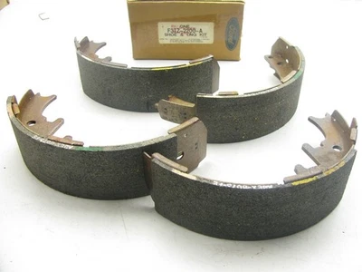 NUEVAS ZAPATAS DE FRENO ORIGINALES OEM Ford F3TZ-2200-A - 10 X 2 1/2 FRENOS Foto 1 de 3
