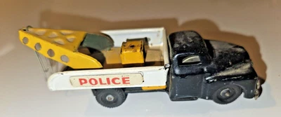 Vintage 3.75 Friction Tin Police Wrecker Tow Truck Missing hook - Image 1 of 4