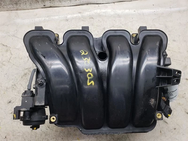 Intake Manifold 2.4L 4 Cylinder Canada Emissions Fits 2009-2012 Kia RONDO - Image 1 of 4