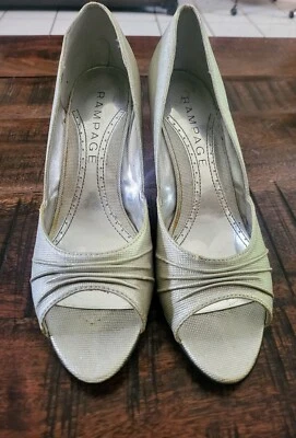 Rampage Silver Glittery Shoes Size 8 - Изображение 1 из 4