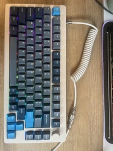 Kinetic Labs Chosfox CF81 75% Castom Mechanical Keyboard Mit Zubehör - Photo 1/11