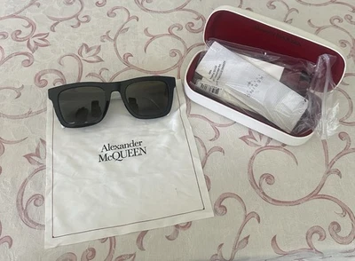 Óculos de sol Alexander McQueen 54mm - Imagem 1 de 4