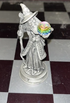 Pieza de ajedrez Fantasy of the Crystal Parthen the Wizard White Bishop Franklin como nueva Foto 1 de 3