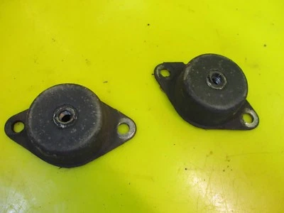 99 Arctic Cat ZRT800 ZRT 800 1999 motor delantero goma montaje motor soporte Foto 1 de 4