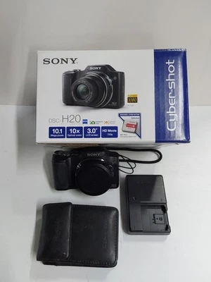 Sony Cybershot DSC-H20 Digital Camera with Charger Memory Card And Battery - Image 1 of 4