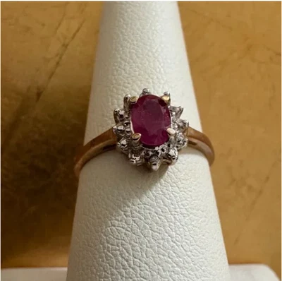 10K Yellow Gold Vintage Ruby and Diamond Ring Cluster Halo size 7 - Image 1 of 4