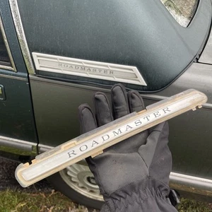 1992-1996 Buick Roadmaster Sedan DRIVER side Opera LENSE Sail Panel Accessorie - Picture 1 of 15