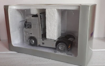 MOTORART VOLVO FH12 500Bhp GLOBETROTTER XL TRACTOR UNIT   - 1.43 — 第 1/4 张图片