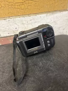 JVC GR-SV3U Compact VHS Camcorder - C7 - Picture 1 of 13