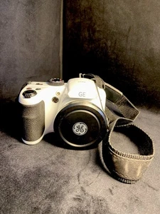 White GE X450 16MP Digital Camera WORKING General Electric With 4 GB SD - Picture 1 of 17