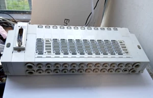 SMC SS5Y5-45NFD-12B-C6 MANIFOLD ASSY  (BR4B.6b7) - Imagen 1 de 4