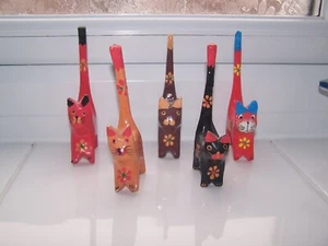 CATS, WOODEN, FLORAL, HAND PAINTED, TAILS UP, BUNDLE - Picture 1 of 6