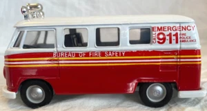 New Corgi Classics 1:43 Scale Volkswagen Van Fire Marshall Limited Edition - Picture 1 of 7