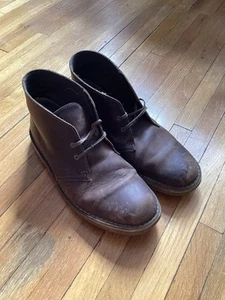 Luxe CLARKS Men's Size 9 Solid Brown Leather Chukka Boots,Some Wear - Picture 1 of 6