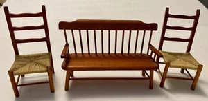 Puppenhaus Miniatur braun Shaker Stil Diakone Bank & 2 Caned Stühle - Vintage - Bild 1 von 9