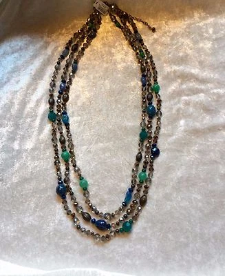 Collar largo llamativo cuentas piedras colores océano Arielle CHICOS NUEVO CON ETIQUETAS $79 Foto 1 de 3