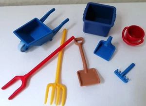 PLAYMOBIL° Zubehör Pferdestall Bauernhof Schubkarre Mistgabel Eimer Kehrblech - Bild 1 von 1
