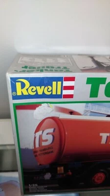 Revell Tanker-Trailer 1/25 - Immagine 1 di 4