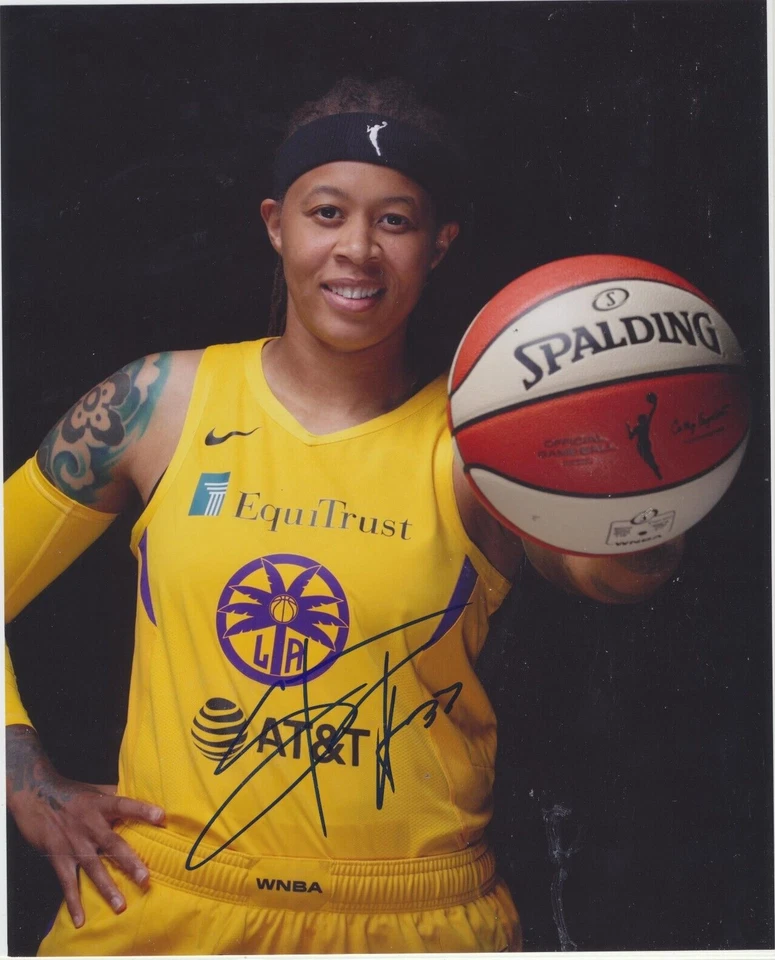 Seimone Augustus Autographed 8x10 Los Angeles Sparks D923 - Image 1 of 1