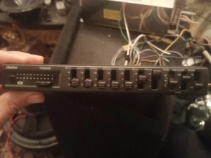 Clarion 705EQA 7 Band Graphic Equalizer With 25wx4ch Power Amplifier - Picture 1 of 11