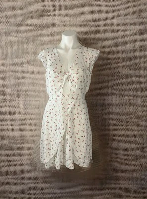 GB Gianni Bini Size medium Dress white with red cherry flutter shoulder sleeve - Image 1 of 4