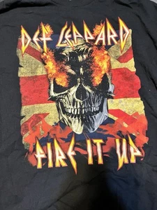 Def Leppard Fire It Up Stadium Tour 2022 T-Shirt Men's Size XL Skull Flag Rock - Imagen 1 de 5