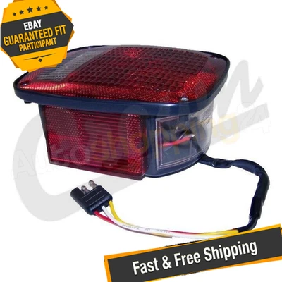 Lámpara trasera izquierda Crown J5758255 para Jeep CJ5 1981-1983 / 1981-1986 CJ7 Foto 1 de 4