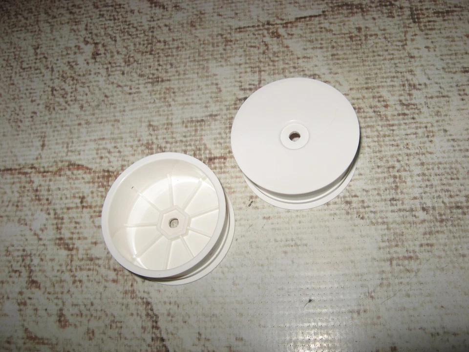 RC XRay White 2wd Front Wheel Aerodisk with 12mm Hex (2) Medium XRA329910-M  - Image 1 of 1