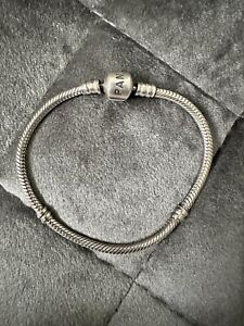 Pandora Moments 925 Sterling Silver Bracelet w/ Barrel Snap Clasp Size 7”