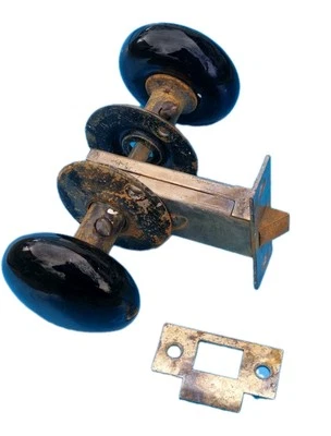 Pomos de puerta de porcelana negra vintage con pestillo Sargent & Co  Foto 1 de 4