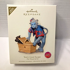 HALLMARK KEEPSAKE ORNAMENT "TOTO'S GREAT ESCAPE" - 2007 - Picture 1 of 4