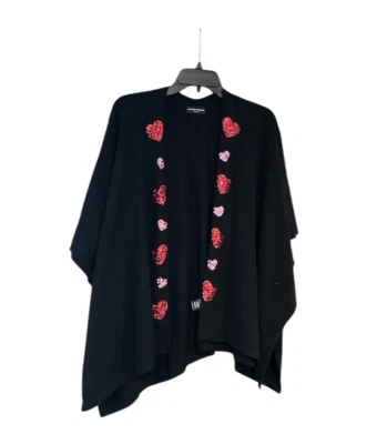 Victoria Harbour 黑色亮片心形耸肩斗篷和服开衫 OS — 第 1/4 张图片