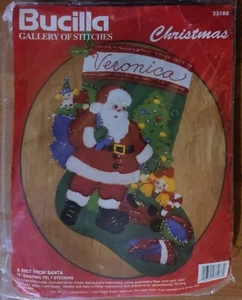 Bucilla 33188 Ein Besuch vom Weihnachtsmann Weihnachten Filzstrumpf Kit 15" Spielzeug Baum NEU - Bild 1 von 7