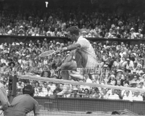 Rod Laver jumping over net 8x10 11x14 16x20 photo 681 - Picture 1 of 1