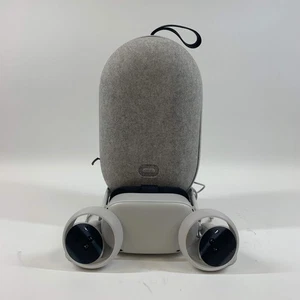 Oculus Quest 2 64GB Standalone All-in-One VR Headset KW49CM - Picture 1 of 6