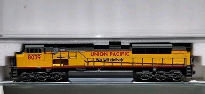 KATO N Scale Union Pacific Locomotive 176-5609 SD90/ 43 MAC RD# UP 8039 - Image 1 of 4